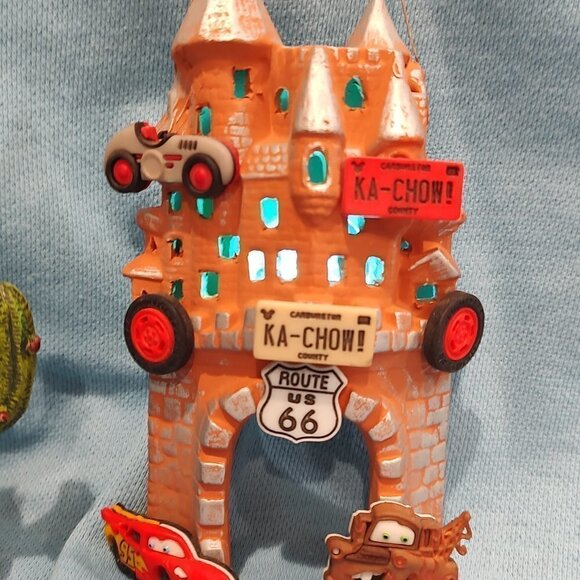 Lite Up Castle Wall Hanging or Christmas Ornament - Picture 3 of 8